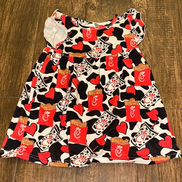Other - Girls Chick-fil-A Print Dress 3T | Cow Hearts Fast Food Theme Outfit